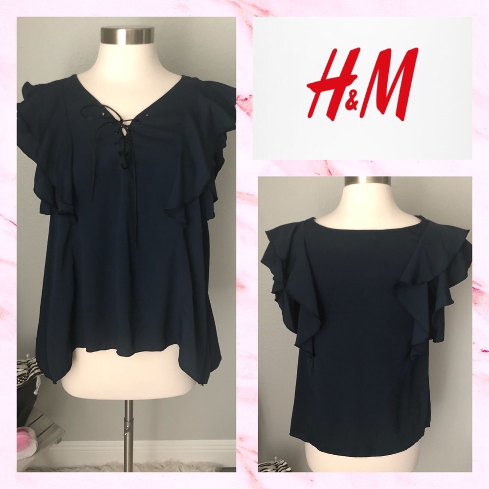 😍H&M Ruffle Sleeve Lace-up Front Blouse
